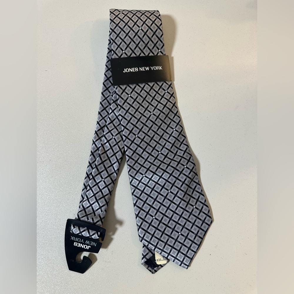 Jones New York Black and Gray Geometric Silk Tie